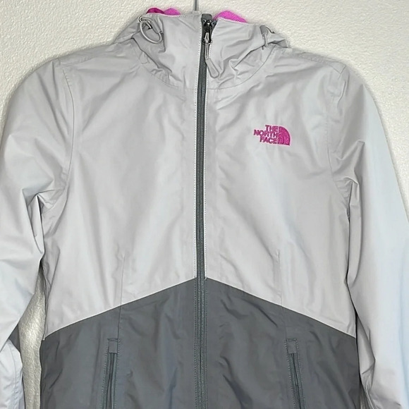 The North Face Dryvent Pink/ Gray Women’s Jacket - Picture 2 of 12